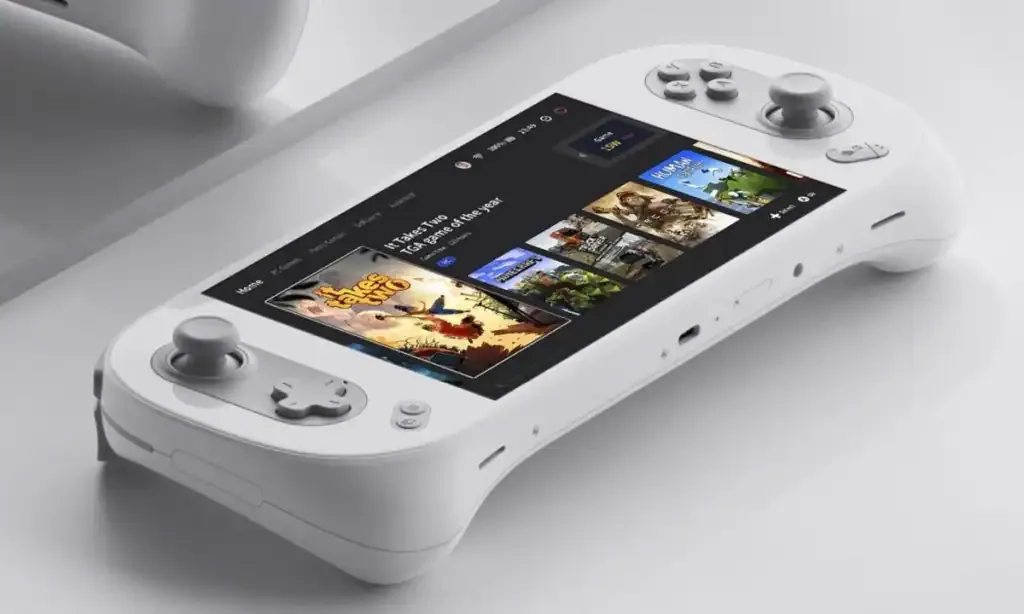 Nuevo dispositivo portátil con pantalla táctil y controles de juego estilo consola retro. Perfecto para videojuegos clásicos y modernos, ideal para gamers en LATAM.