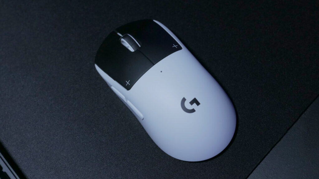 Diseño del mouse Logitech G PRO X2 SUPERSTRIKE visto desde arriba