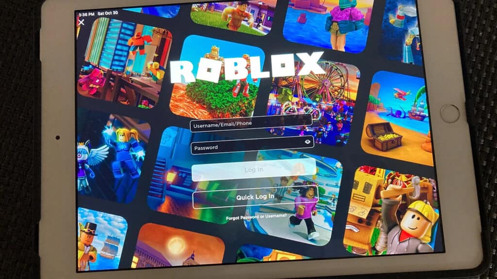 Representación gráfica de cómo Rusia bloquea Roblox mediante restricciones digitales en el servidor